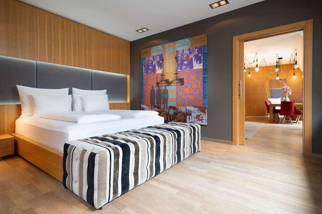 Innside Old Town 4*
